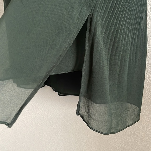Zara Sleeveless Dark Green Pleated Top Size M - Picture 4 of 5